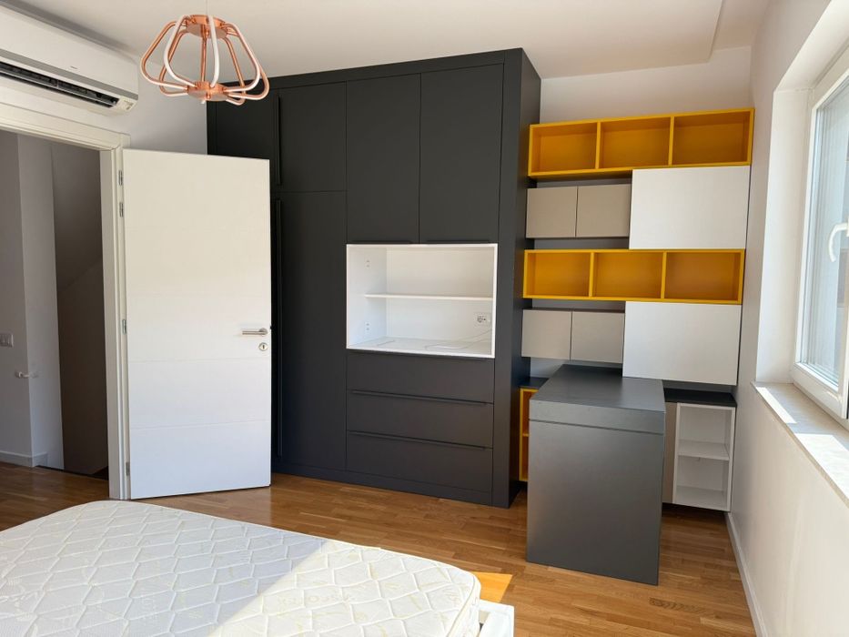 Închiriez vila pipera 5 camere  școală Americana 130 mp