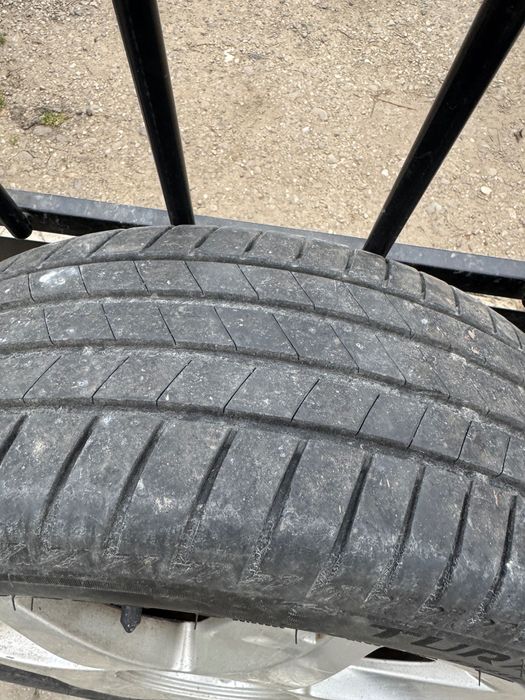 Anvelope Bridgestone Renault vară 4 buc + jante 225/45/R17