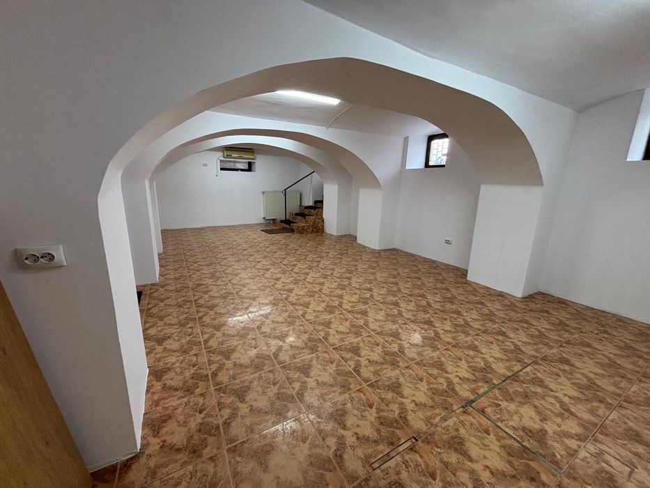 Ofer spre inchiriere