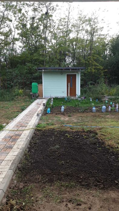 Teren si casa de vanzare