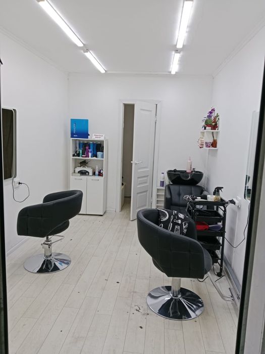 Продам парикмахерскую