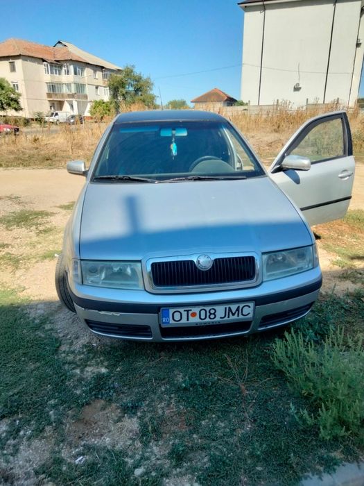 Vând Skoda Octavia