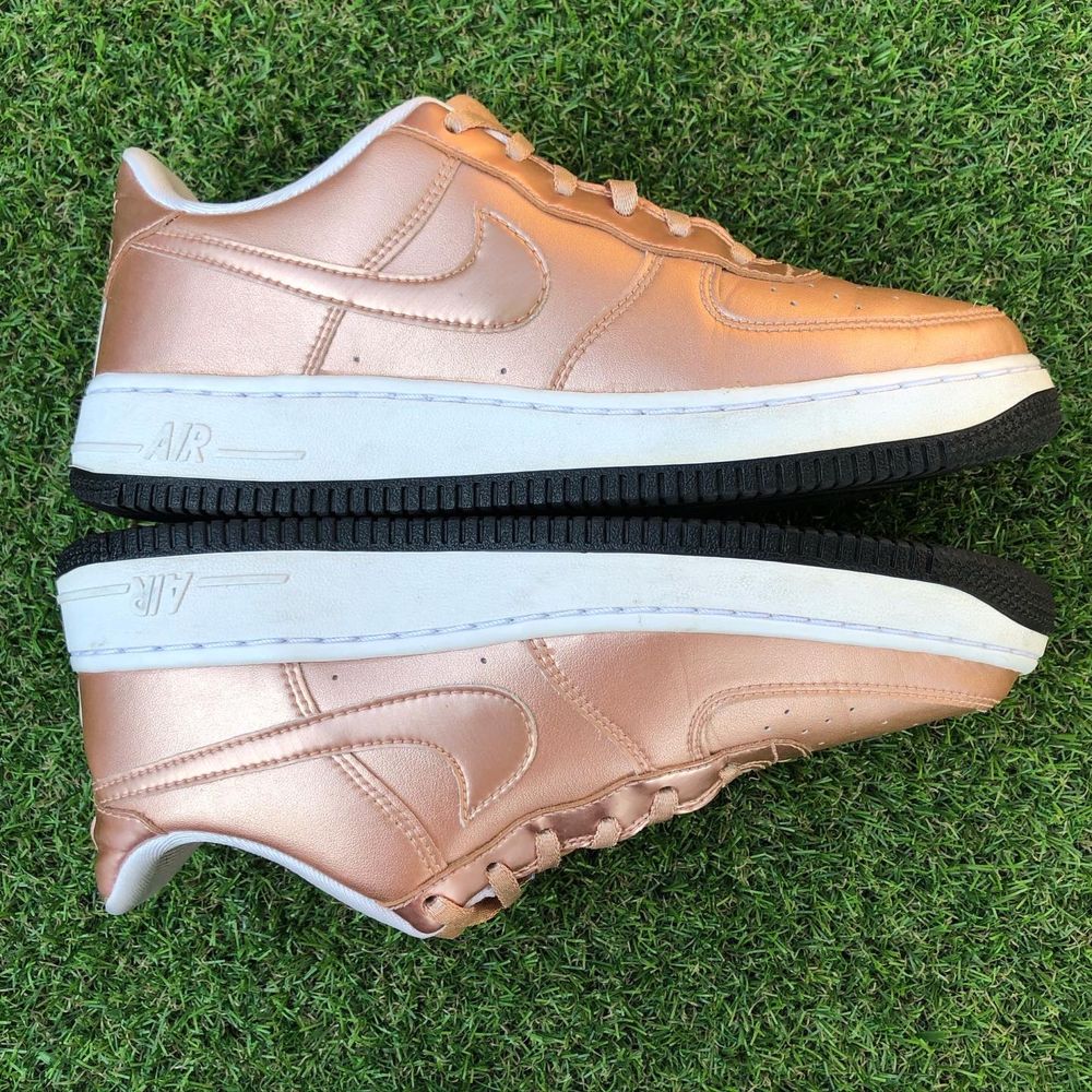 Adidasi Nike Air Force 1 SE Metallic Red Bronze