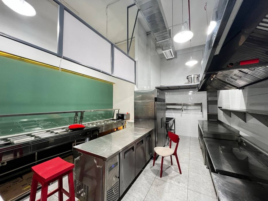 ЖК казахстан Нежилое помещение под Кафе,иагазин,бутик офис