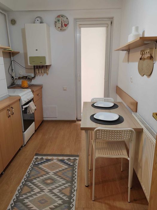 P.F. dau in chirie ap.2 camere central, decomandat, parcare subterana