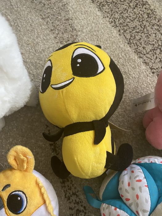 Lot jucarii plus copii