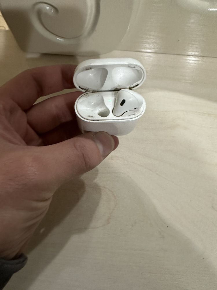 airpods 2 srochniy sotiladi