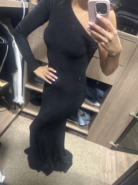 Дълга черна официална рокля