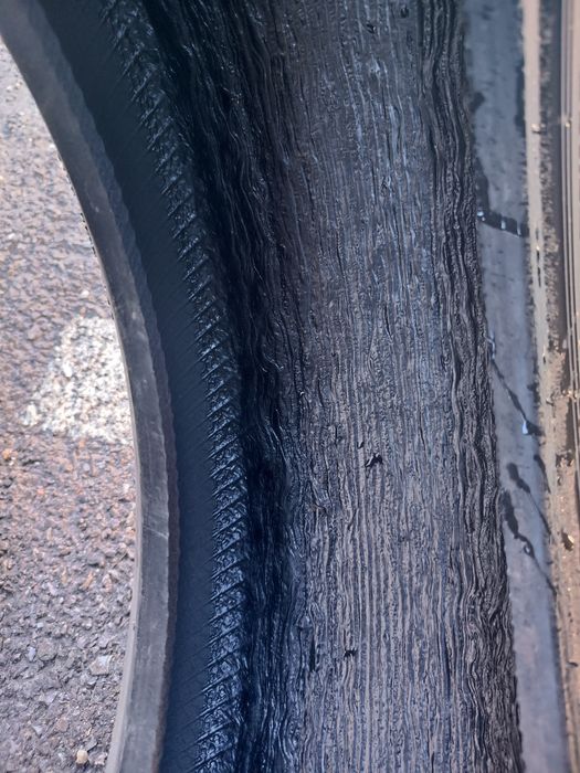 205/60/16 Continental