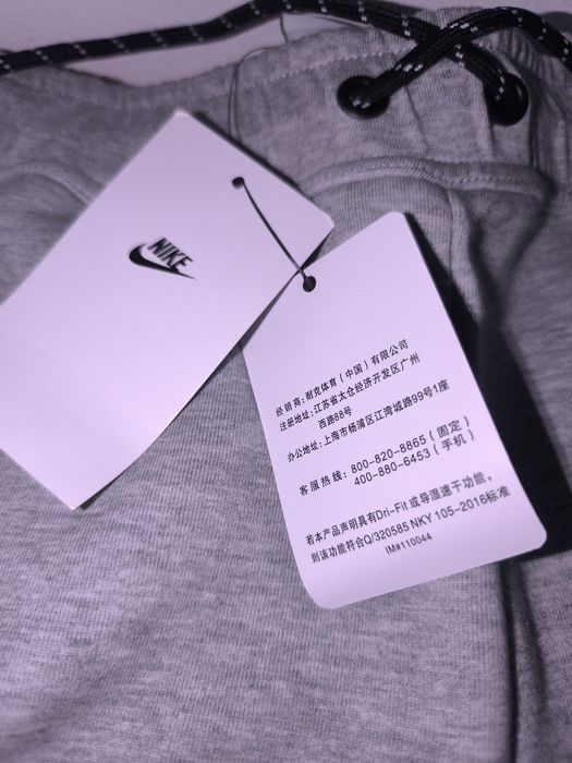 Pantaloni scurti nike tech