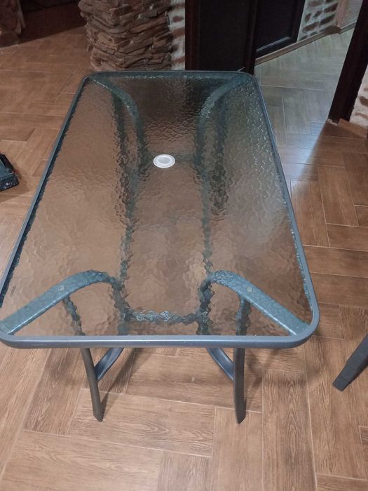 Маса с 4 стола  нови