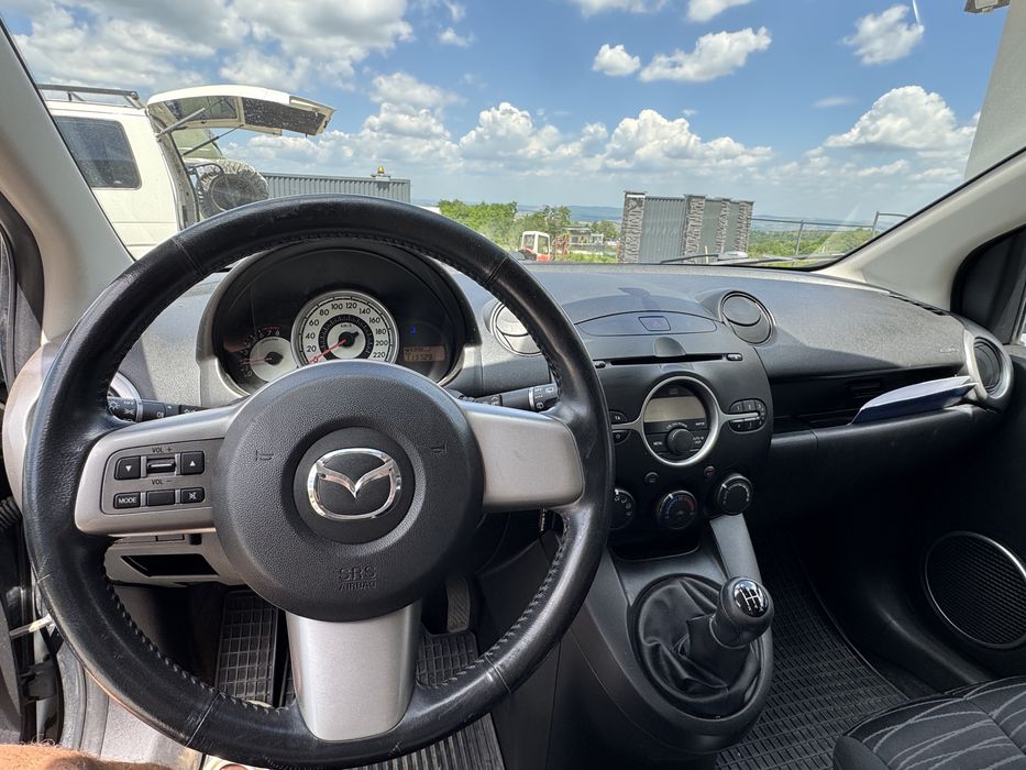 mazda 2 2008 1.3 benzina 114000 km