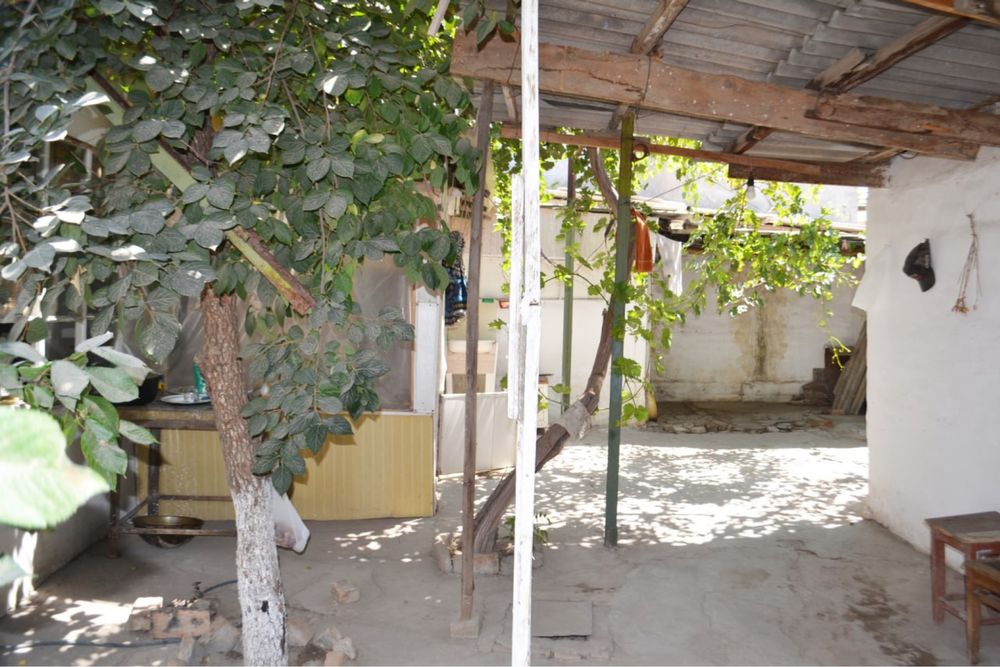 угловой дом 2 сотки под строительство нового дома ор.Узбекистанская