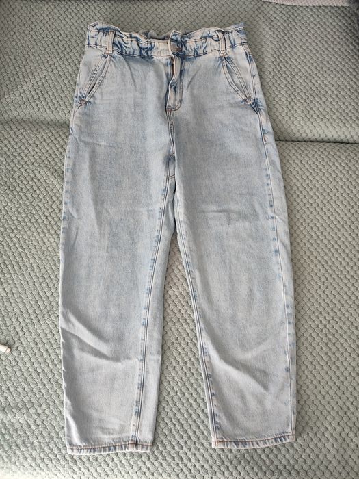 Светло сини дънки