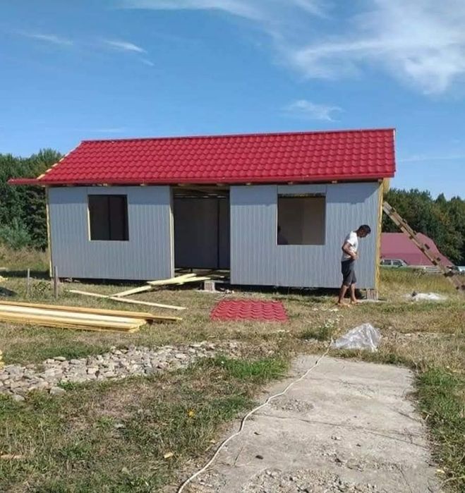 Construim garaje auto pe structura metalica și panouri Sandwich