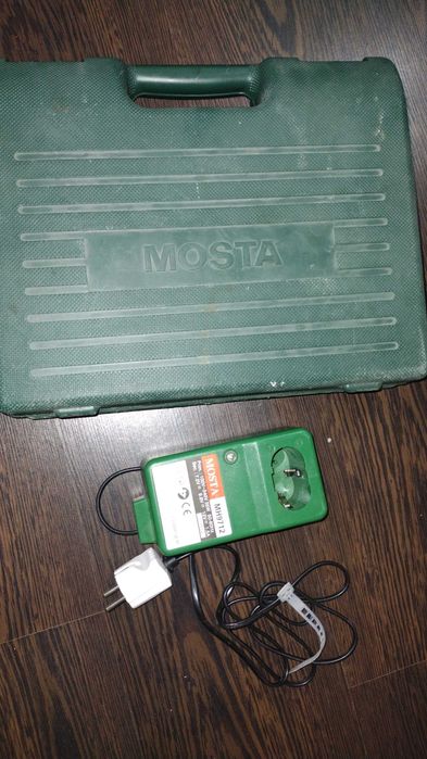 masini de gaurit portabile, la pachet,stare foarte buna,