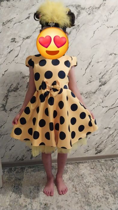 Продаю красивое детское платье