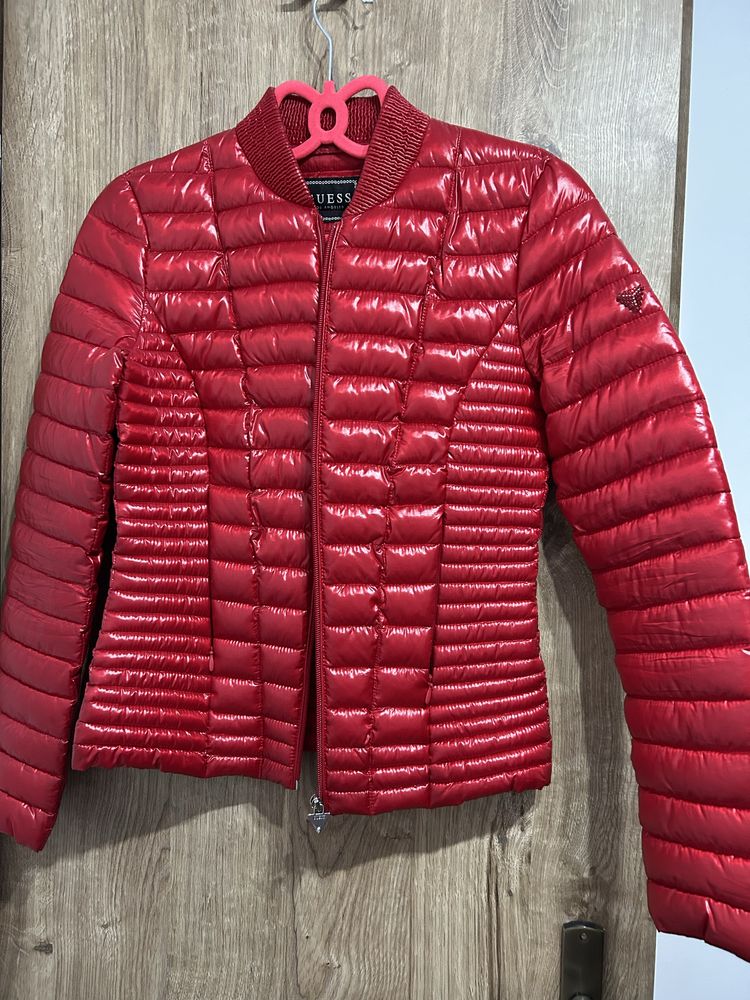 geaca guess rosie