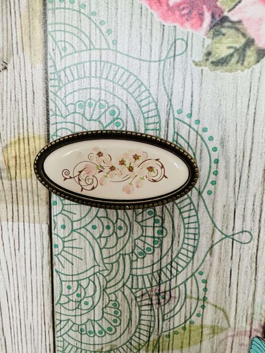 Гардероб, бюро и нощно шкафче