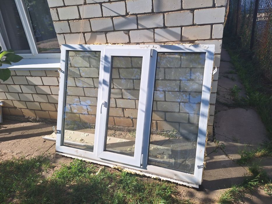 Продам пластиковое окно