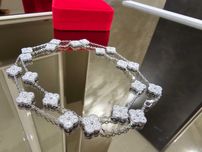 Van Cleef & Arpels VCA Silver Diamond Alhambra 20 Motifs Дамско Колие
