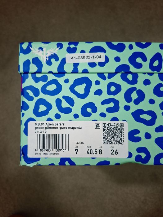 Puma MB.01 Alien Safari 

Purtați o singură dată, practi