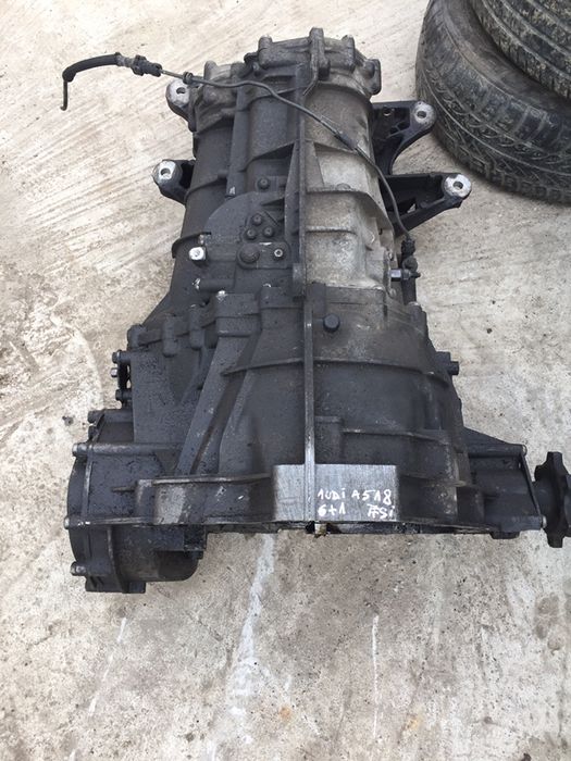 Cutie Viteze Audi A5 1.8 TFSI 6+1 pret 1800 lei