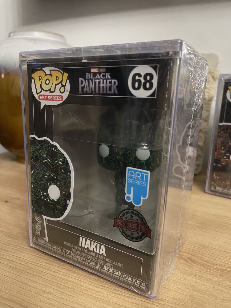 Funko Pop Special Edition Art Series Black Panther