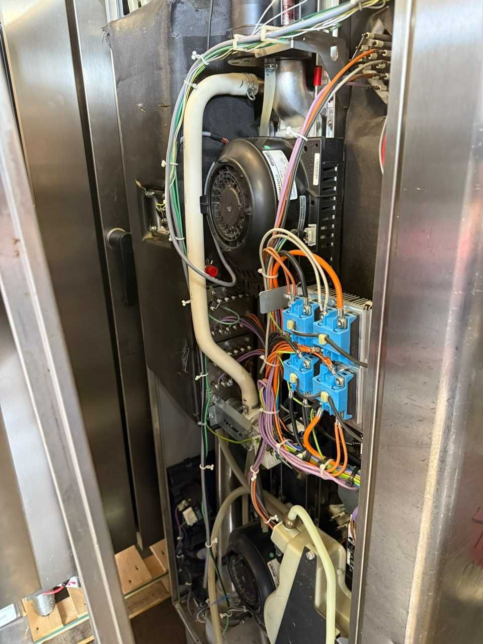 Rational CMP201E Combi oven ,Рационал комби овен 201Е 20 тави