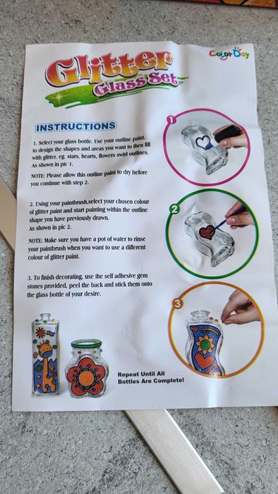 Set 4 sticle/ borcanele + accesorii pt pictura pe sticle DIY