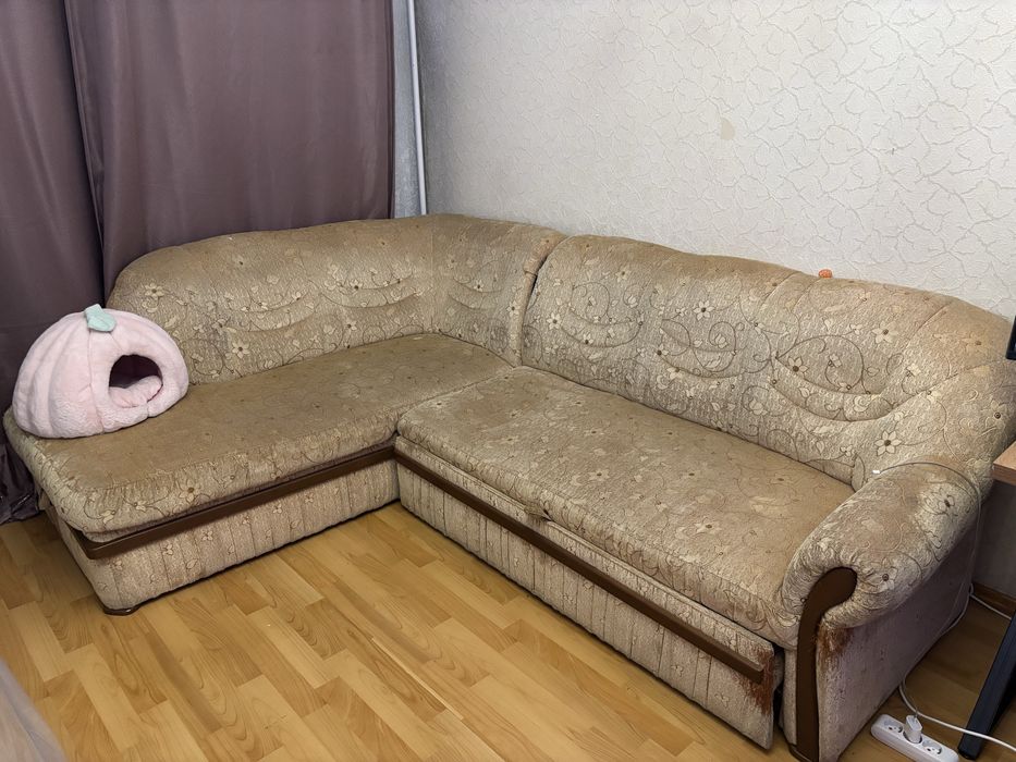 Продаю Диван и кресло