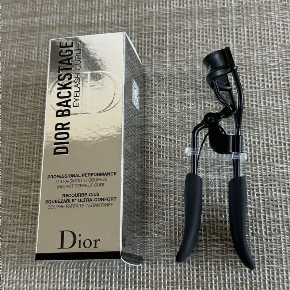 Мини чанти и козметични DIOR и гримове
