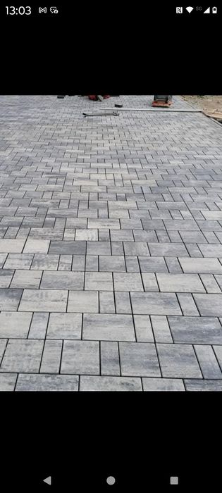 Montaj pavaj și borduri