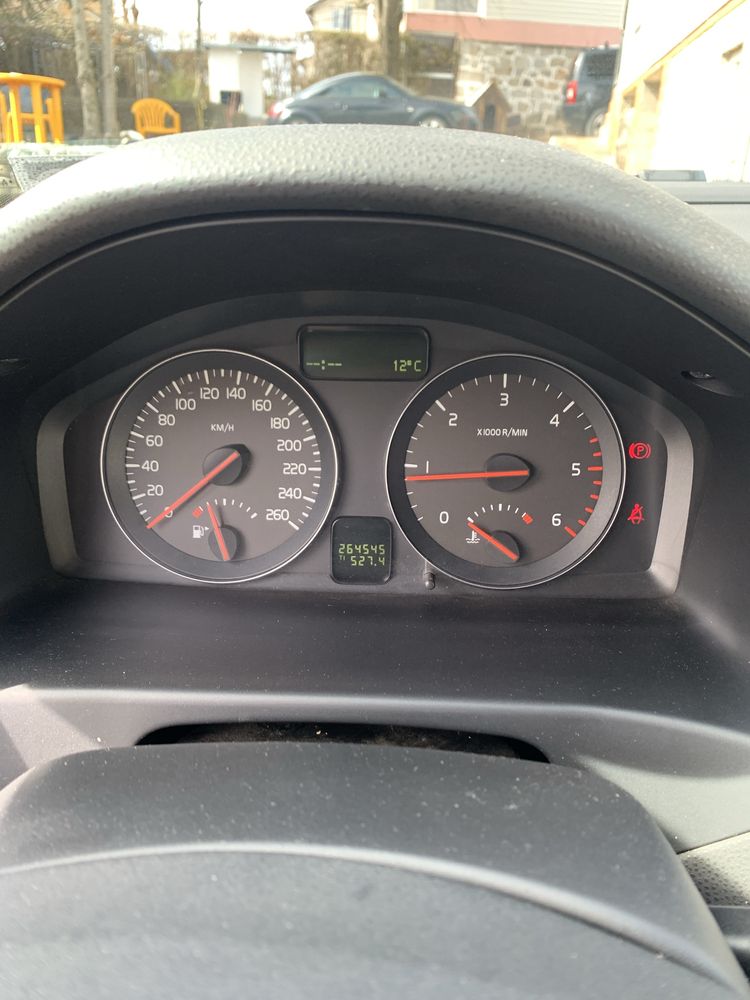 Volvo C30 Volvo C30 1.6-HDI 109кс