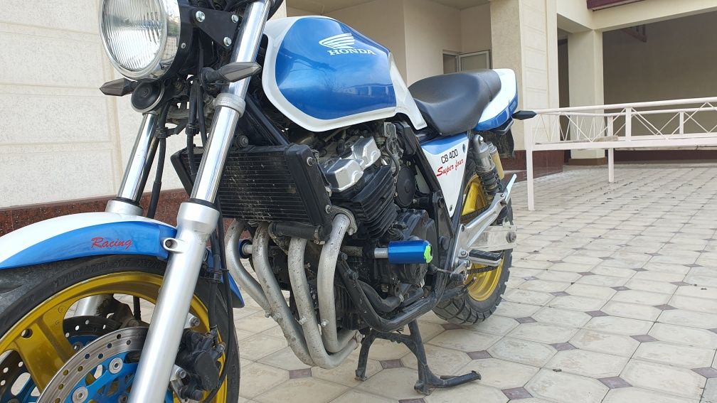 Yapon Honda CB 400