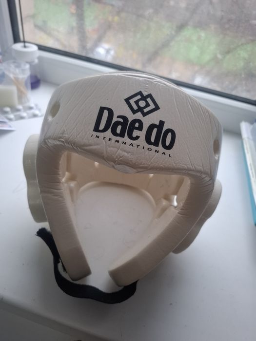 Продается шлем, брали для каратэ