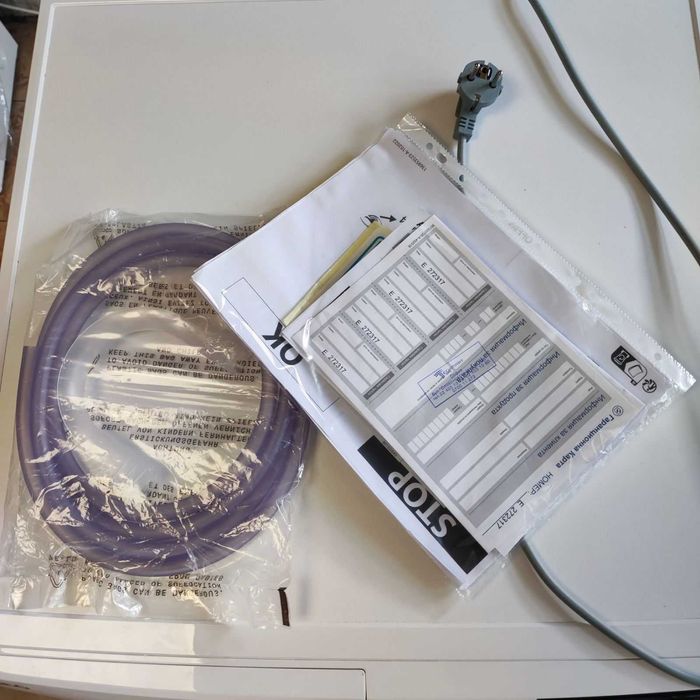 Сушилня AEG TR818A4E, 8 кг, Инверторен мотор, Термопомпа