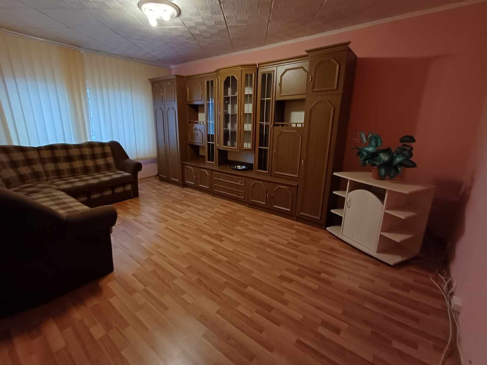 Vând Apartament 2 camere Drăgăşani - Uşor Negociabil