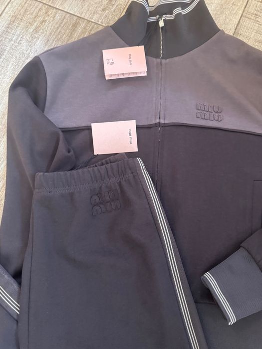 Дамски комплект нов