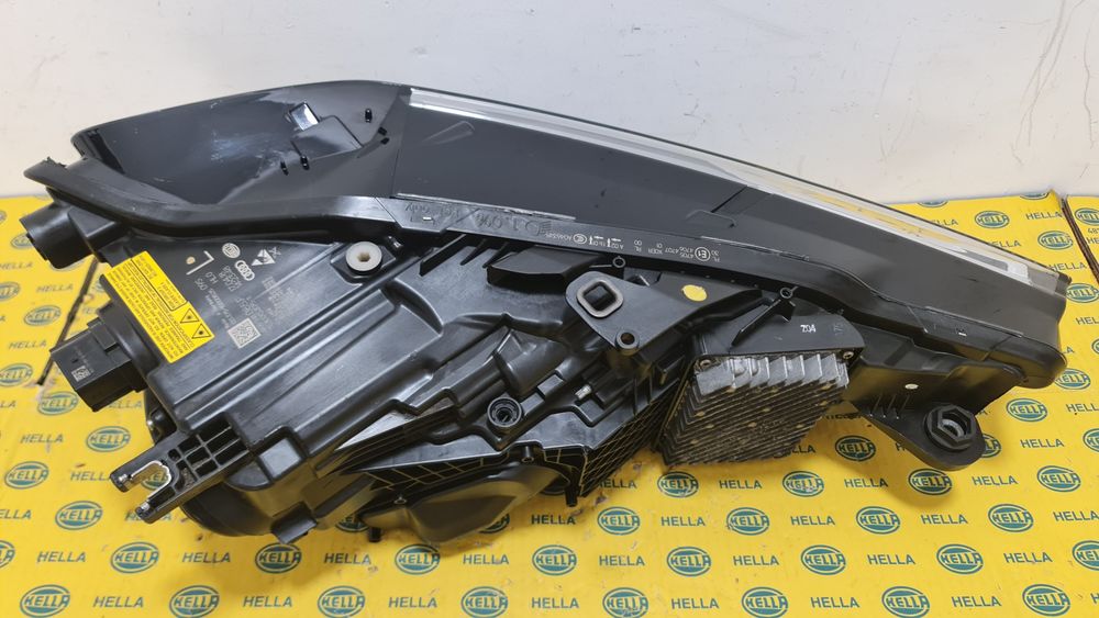 Faruri far full led matrix laser Audi A7 S7 C8 4K 4K8941085F