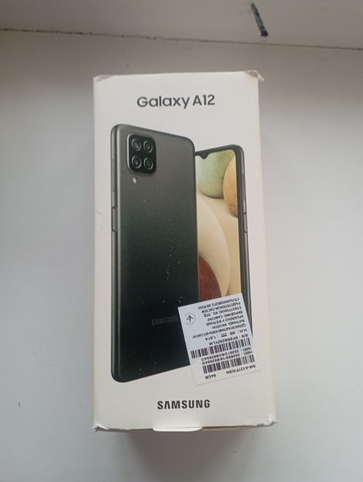 Продам телефон Samsung Galaxy A12  в идеальном состоянии 8/64GB