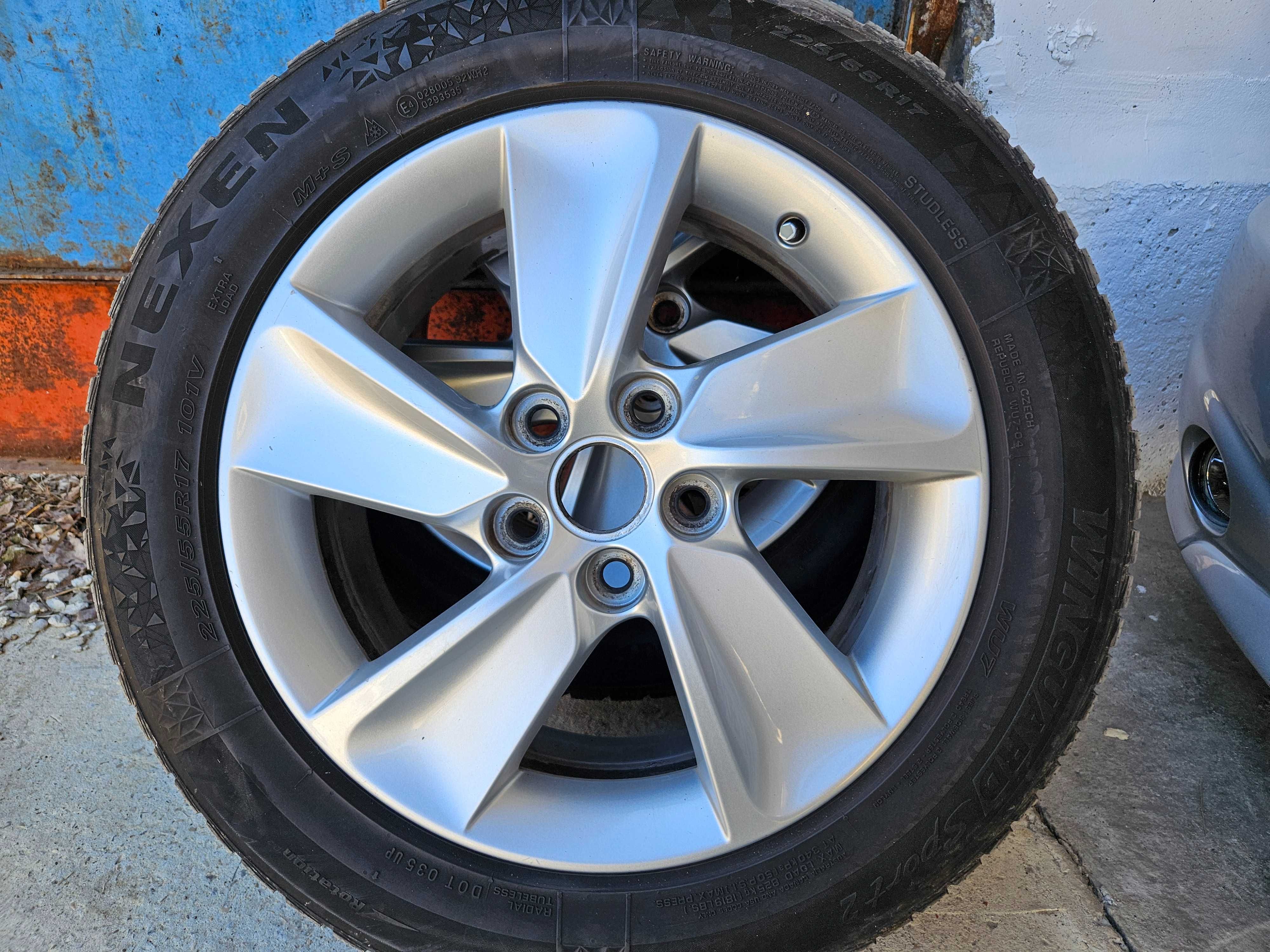 Продавам зимен комплект джанти и гуми 225 55 17 от Saab 9-5 NG 2010