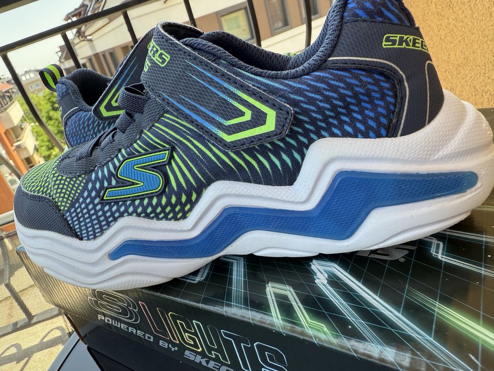 Хубави маратонки Sketchers