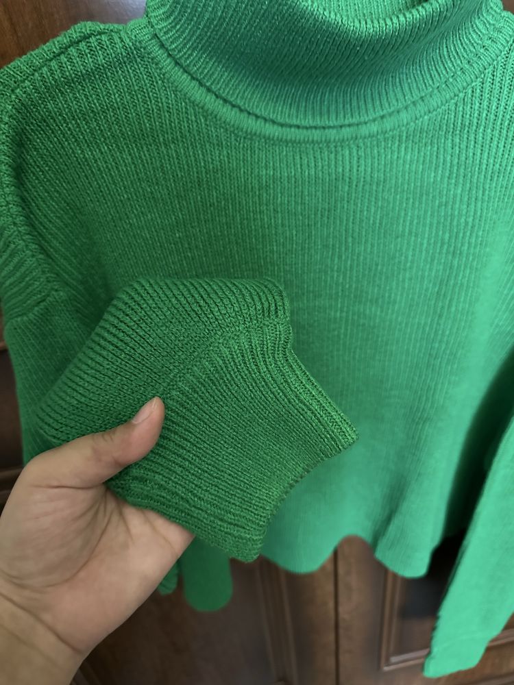 Трендовый зелённый джемпер от H&M