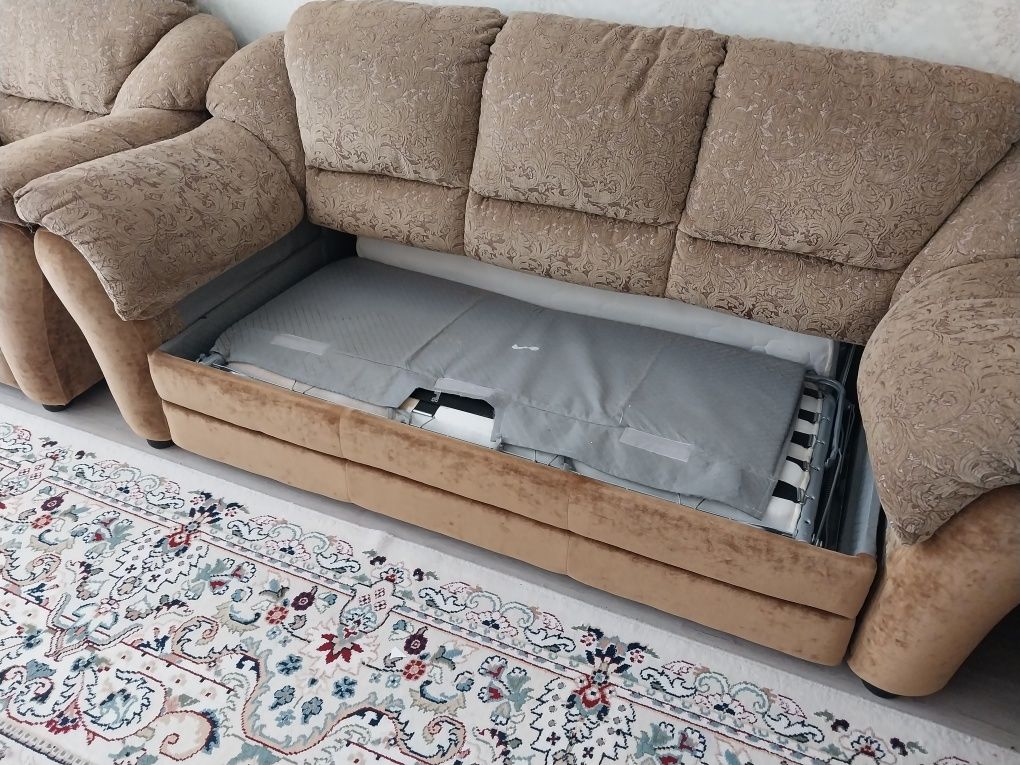 Мягкий уголок диван