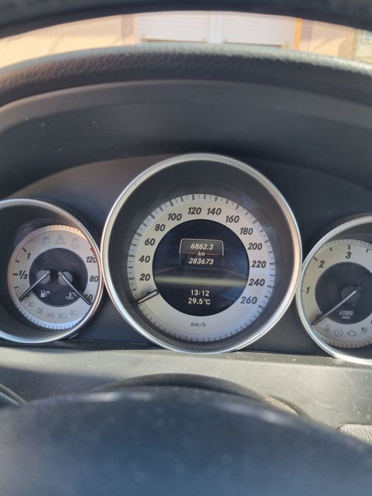 Vănd Mercedes C 180 CDI