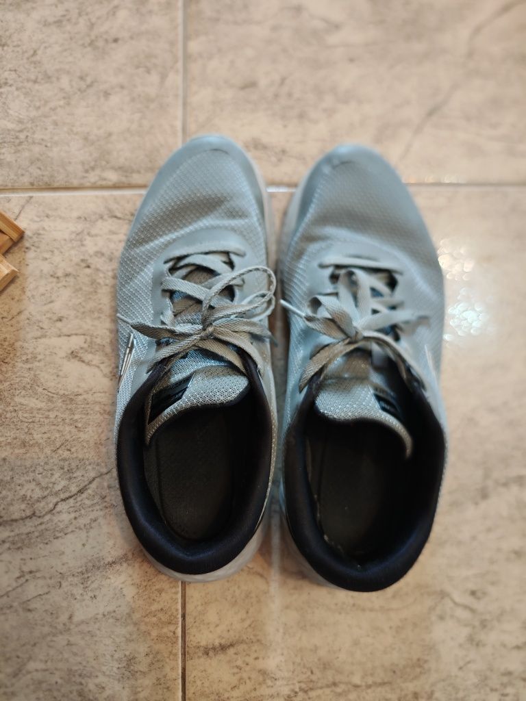 ПРОМО: Спортни маратонки Sketchers, сиви.