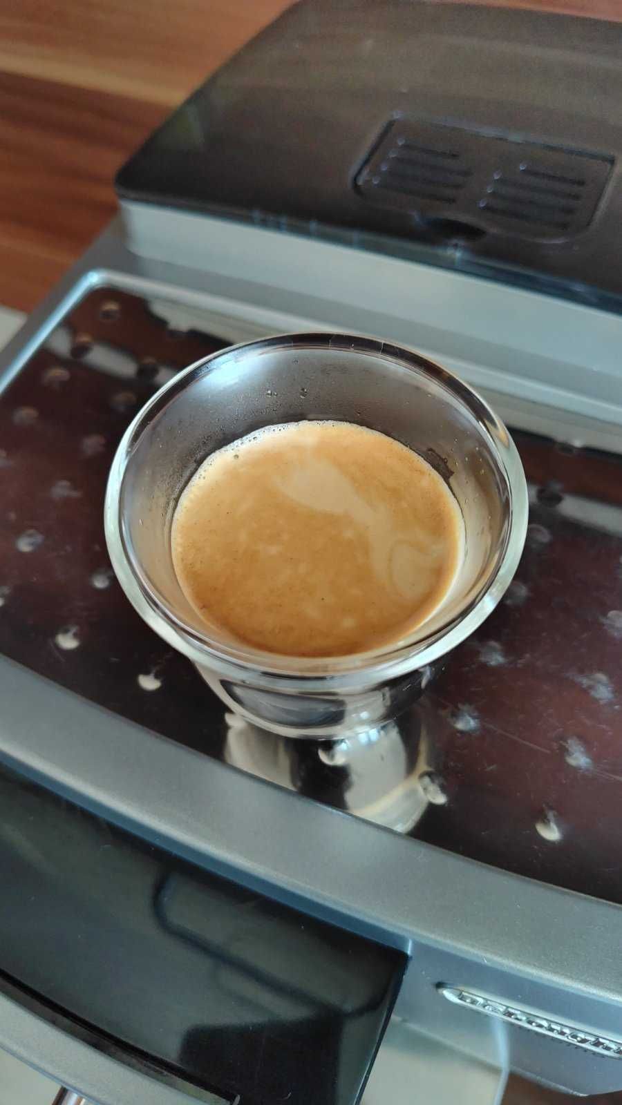 Кафеавтомат Delonghi ECAM 23.450.S