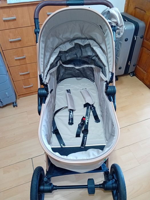 Carucior-Lando bebelus