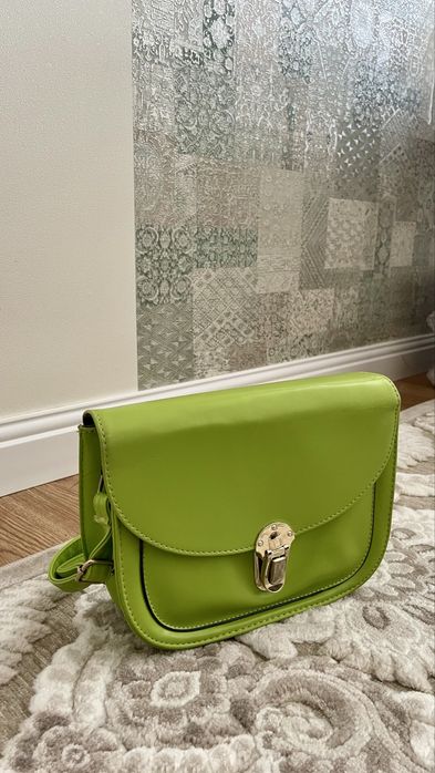 Женская сумка б/у